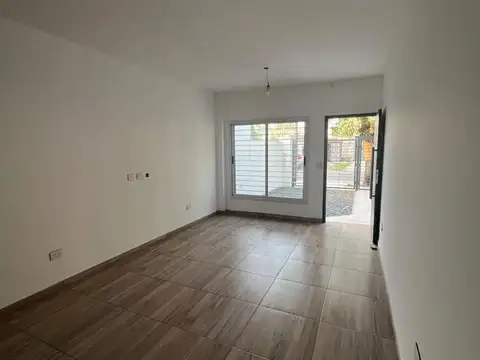 PH en Venta en Castelar Sur, Castelar