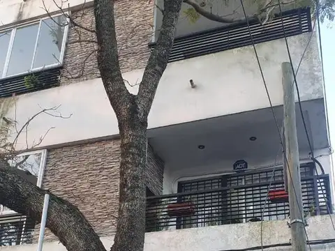 PH en Venta en Los Hornos, La Plata