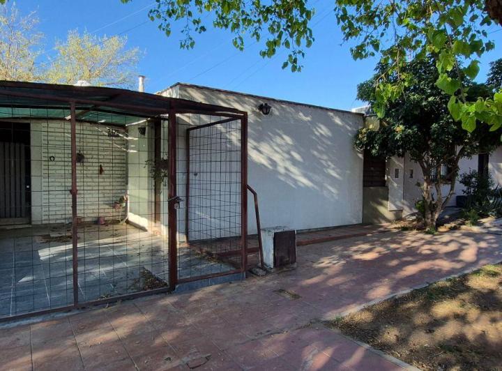 Casa · 120m² · 6 Ambientes · 1 Cochera