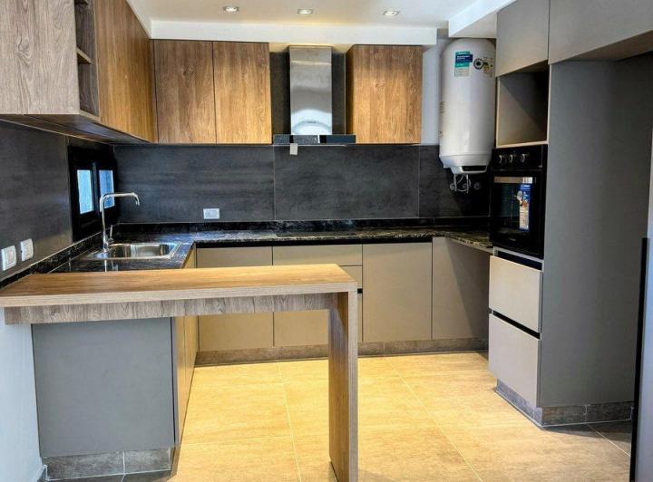 Departamento · 80m² · 5 Ambientes · 1 Cochera