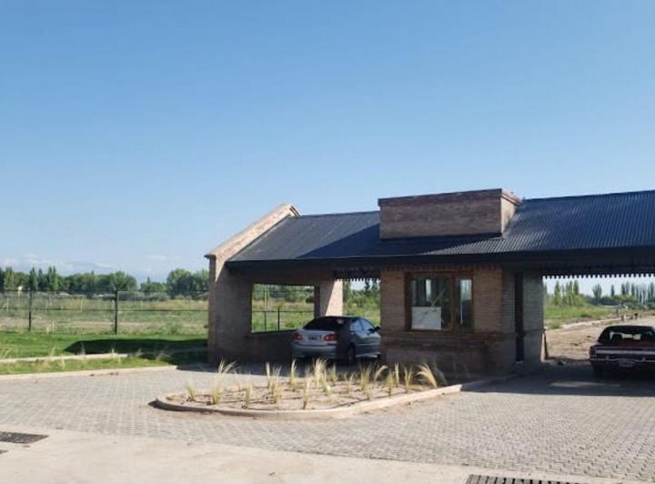 Terreno · 942m²