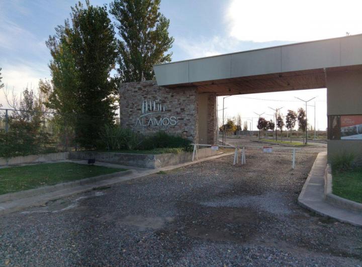 Terreno · 502m²