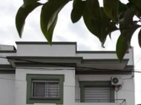 PH en Venta en Caseros, Partido de Tres de Febrero