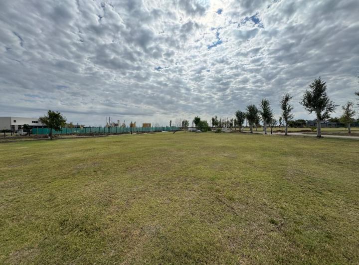 Terreno · 1020m²