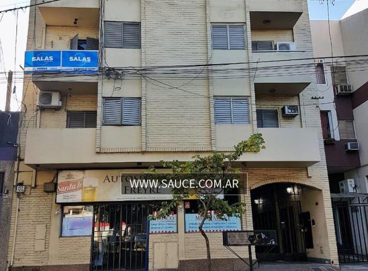 Local comercial · 106m²