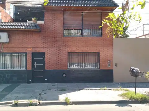 PH en Venta en Caseros, Partido de Tres de Febrero