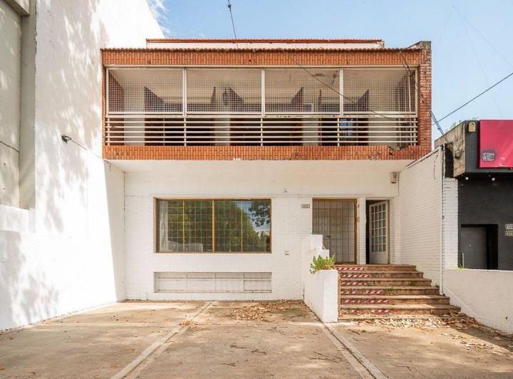 Local comercial · 399m²