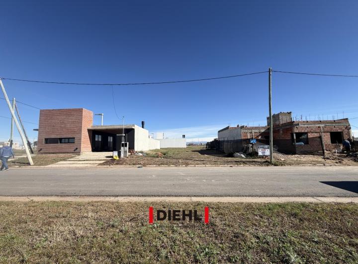 Terreno · 257m²