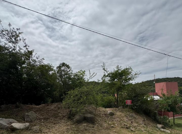 Terreno · 300m²