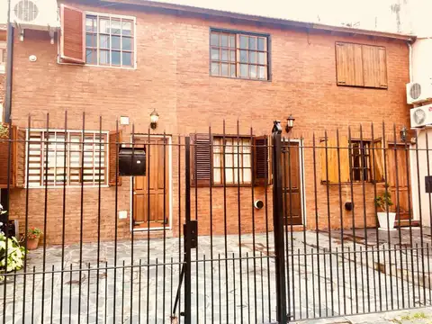PH en Venta en Castelar Sur, Castelar