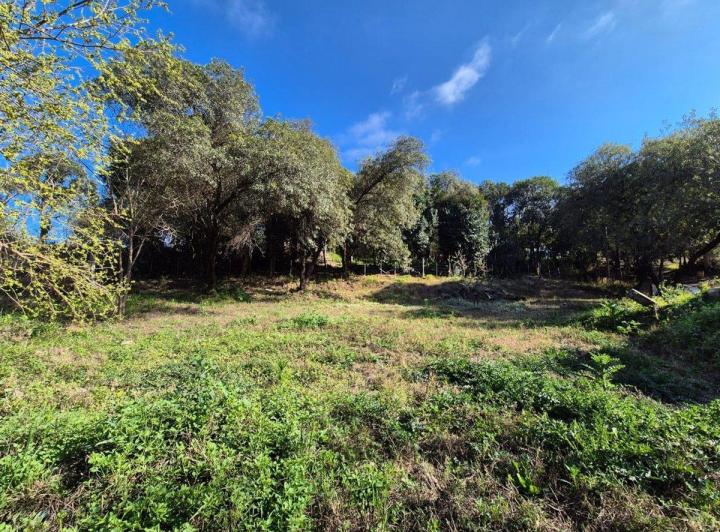 Terreno · 1056m²