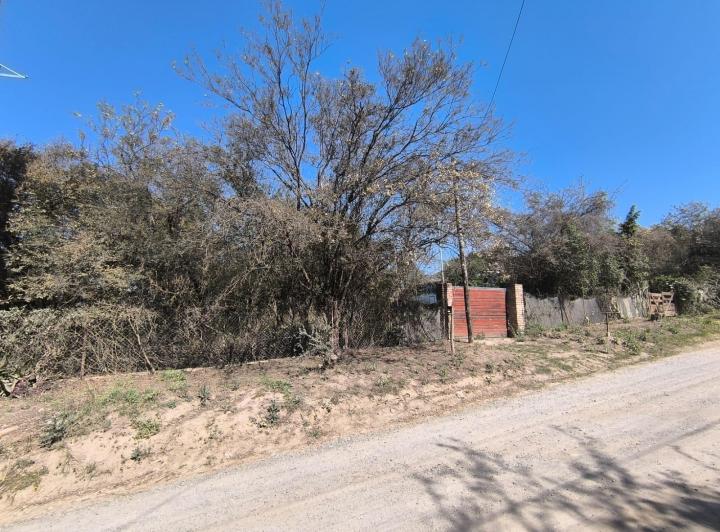 Terreno · 853m²