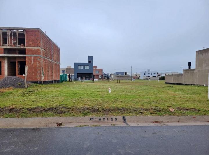 Terreno · 360m²