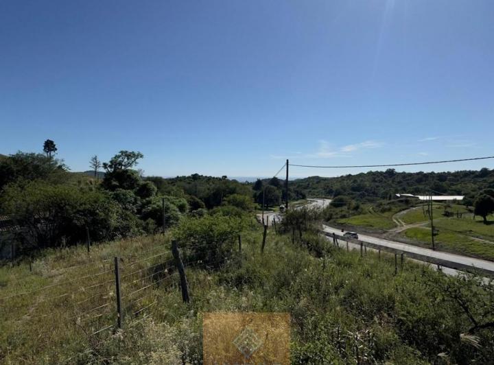 Terreno · 1074m²