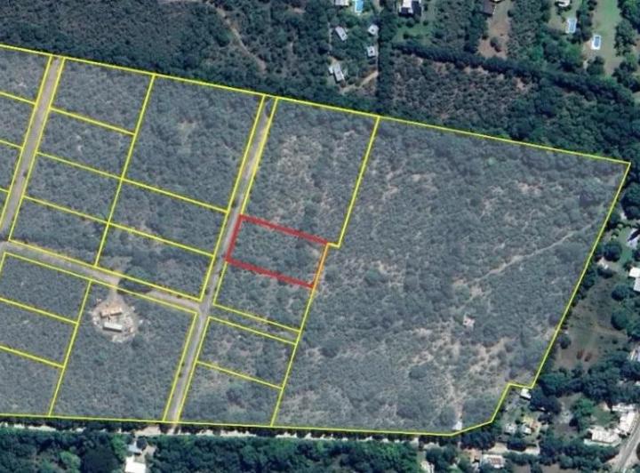Terreno · 3400m²