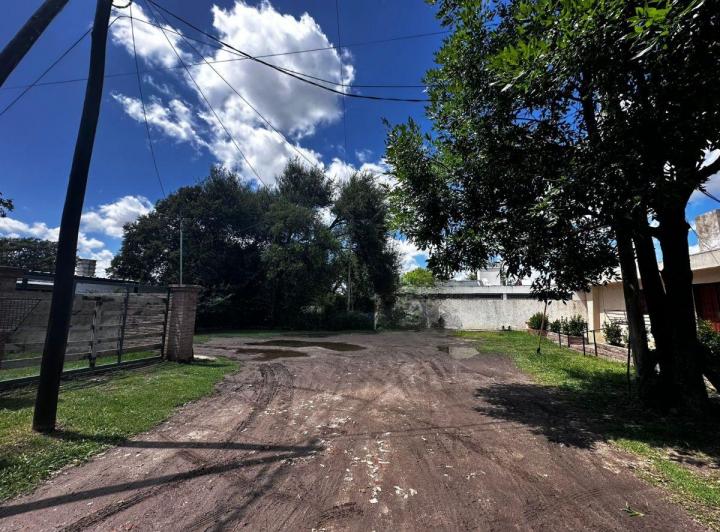 Terreno · 681m²