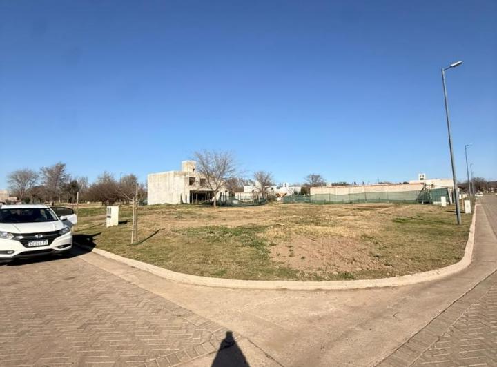 Terreno · 250m²
