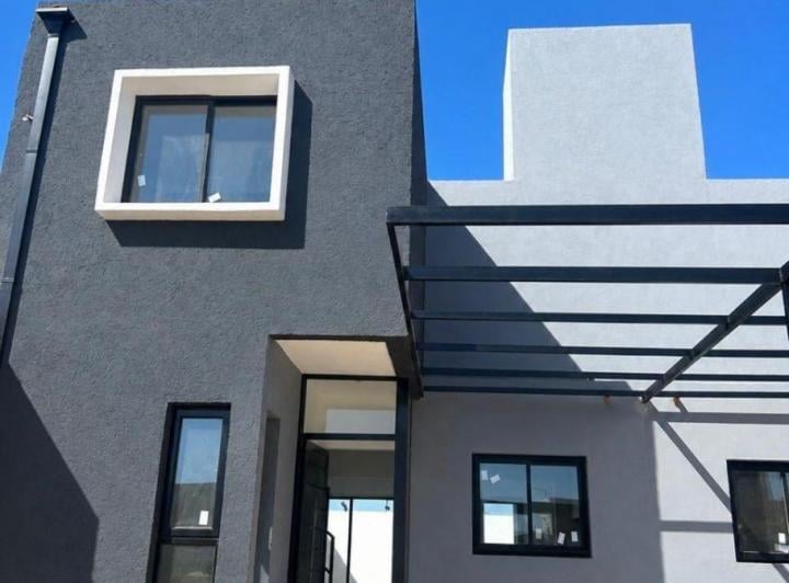 PH · 95m² · 4 Ambientes · 1 Cochera