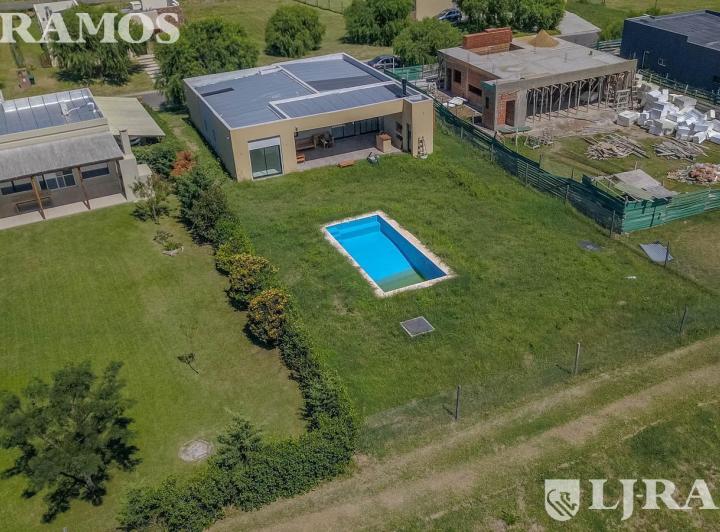 Casa · 145m² · 5 Ambientes · 1 Cochera