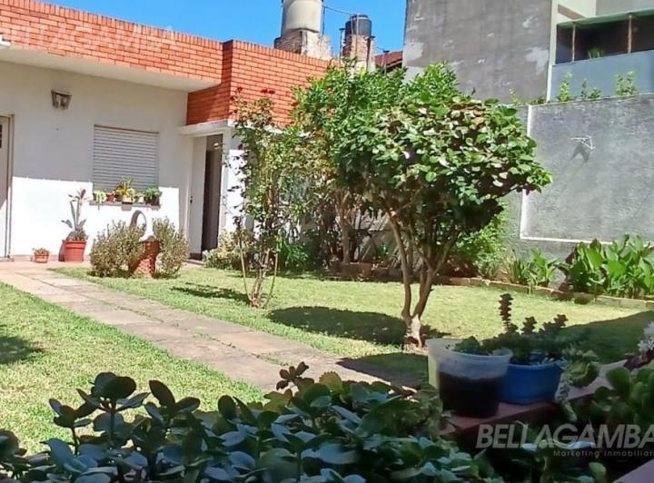 Casa · 150m² · 4 Ambientes · 1 Cochera