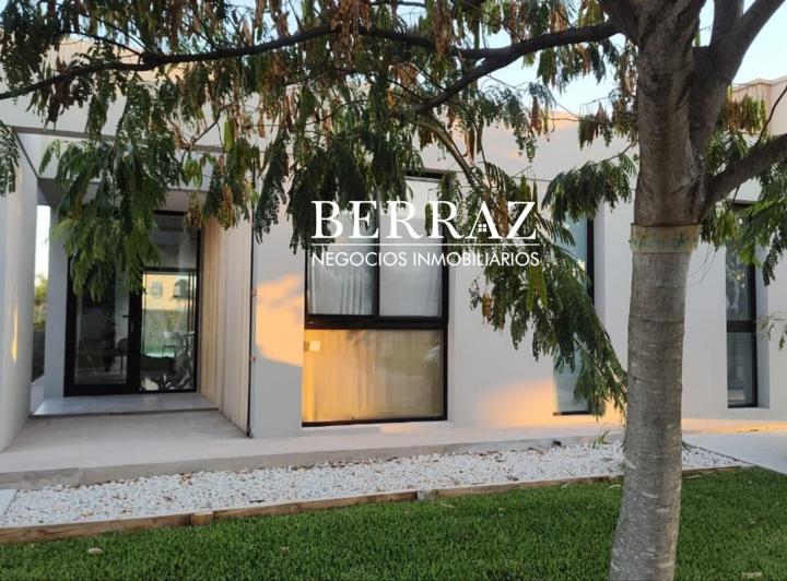 Casa · 110m² · 3 Ambientes · 1 Cochera