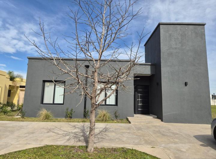 Casa · 132m² · 5 Ambientes