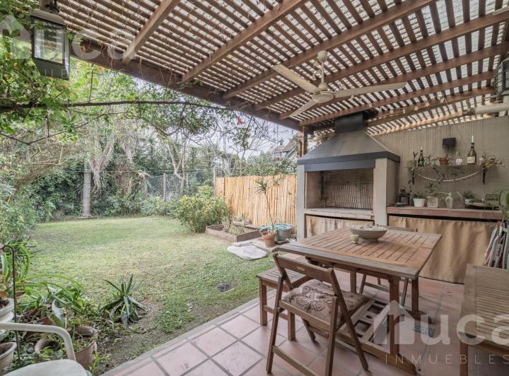 Casa · 137m² · 4 Ambientes · 1 Cochera