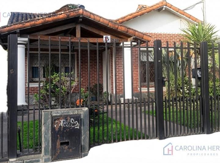Casa · 145m² · 4 Ambientes · 4 Cocheras