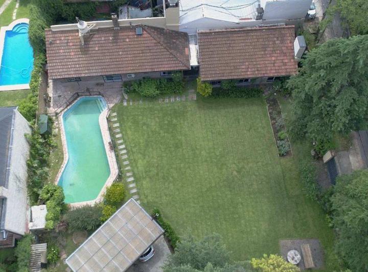 Casa · 177m² · 5 Ambientes · 2 Cocheras