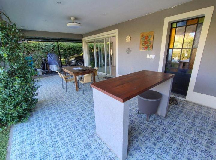 Casa · 154m² · 4 Ambientes · 3 Cocheras