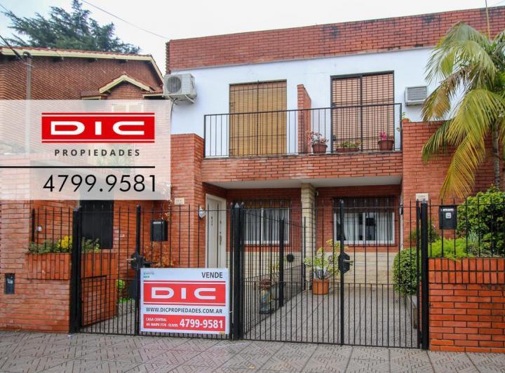 Casa · 75m² · 3 Ambientes · 1 Cochera
