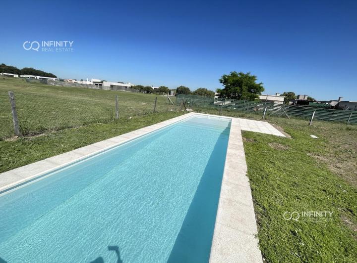 Casa · 184m² · 4 Ambientes · 2 Cocheras