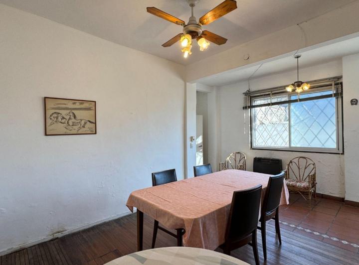 Casa · 180m² · 5 Ambientes · 1 Cochera