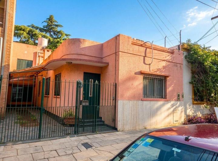 Casa · 107m² · 4 Ambientes · 2 Cocheras