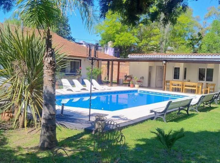 Casa · 330m² · 3 Ambientes