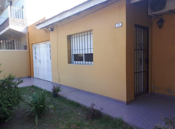 Casa · 102m² · 4 Ambientes · 1 Cochera