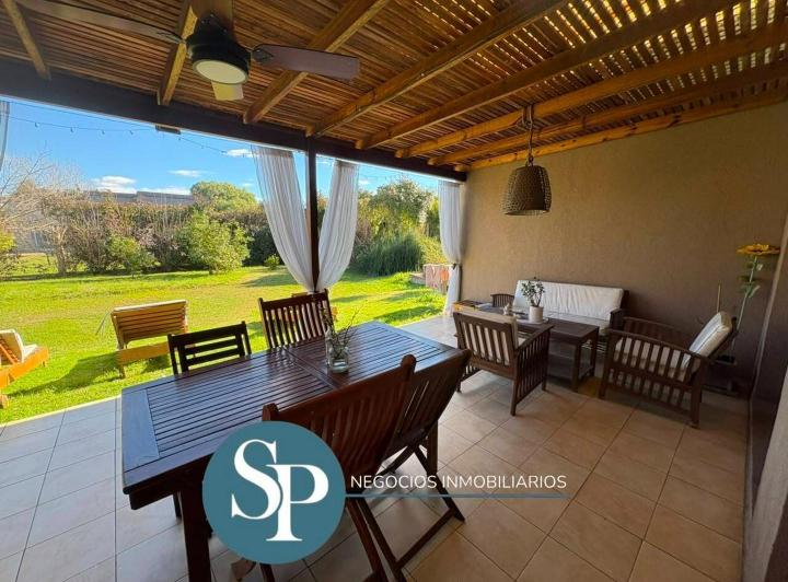 Casa · 123m² · 4 Ambientes · 3 Cocheras