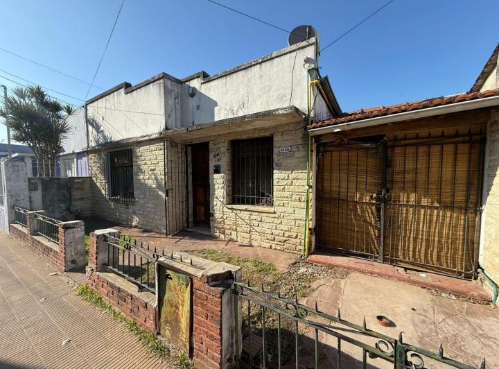 Casa · 180m² · 4 Ambientes · 1 Cochera