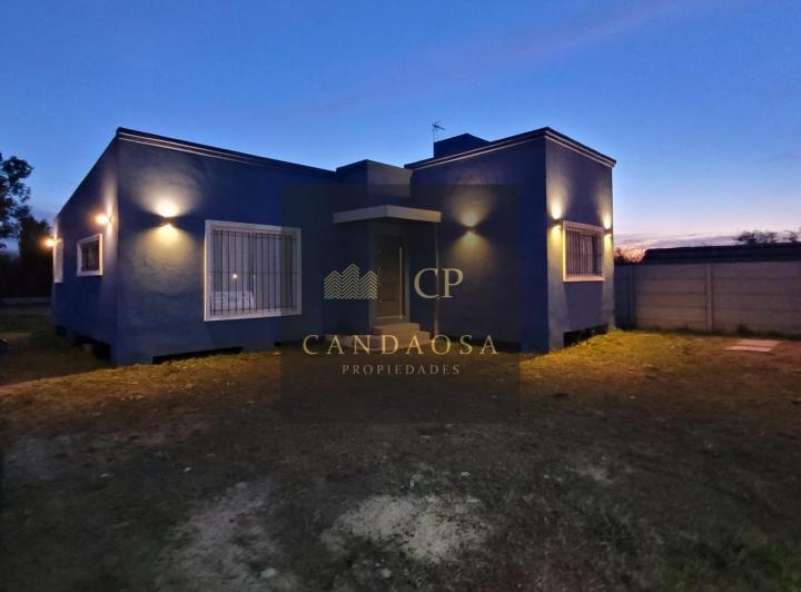 Casa · 80m² · 3 Ambientes · 3 Cocheras