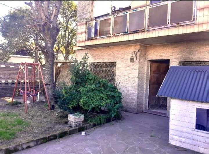 Casa · 215m² · 5 Ambientes