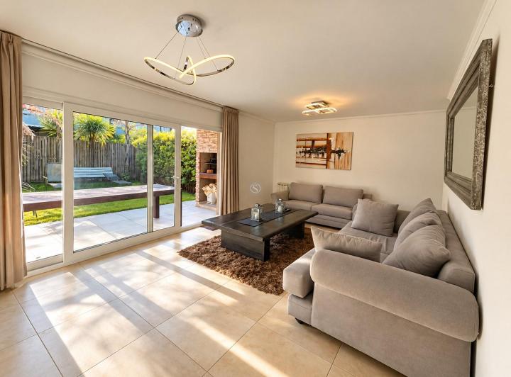 Casa · 130m² · 4 Ambientes