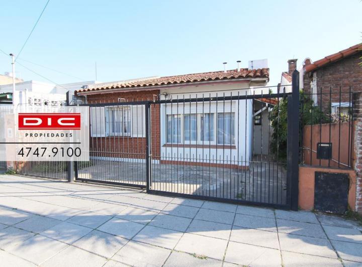 Casa · 80m² · 3 Ambientes · 1 Cochera
