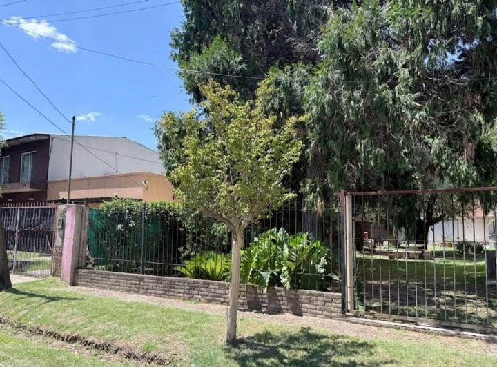 Casa · 60m² · 2 Ambientes · 2 Cocheras