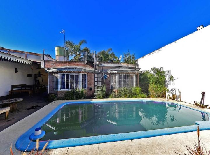 Casa · 110m² · 4 Ambientes · 1 Cochera