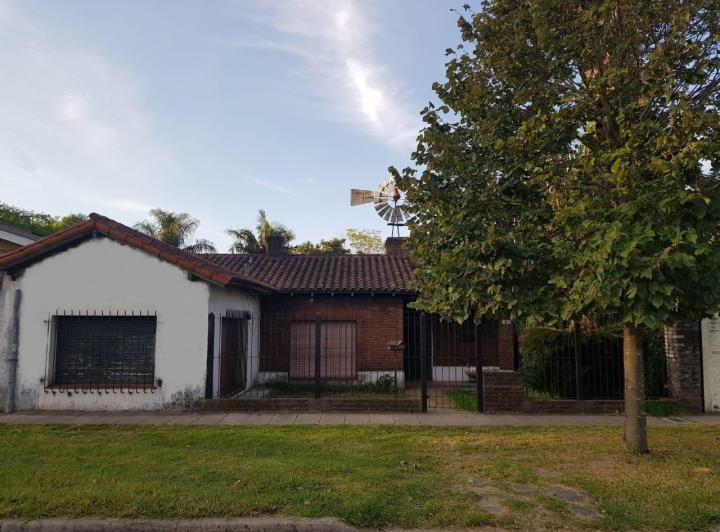 Casa · 132m² · 4 Ambientes · 1 Cochera