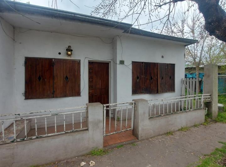 Casa · 120m² · 4 Ambientes · 2 Cocheras