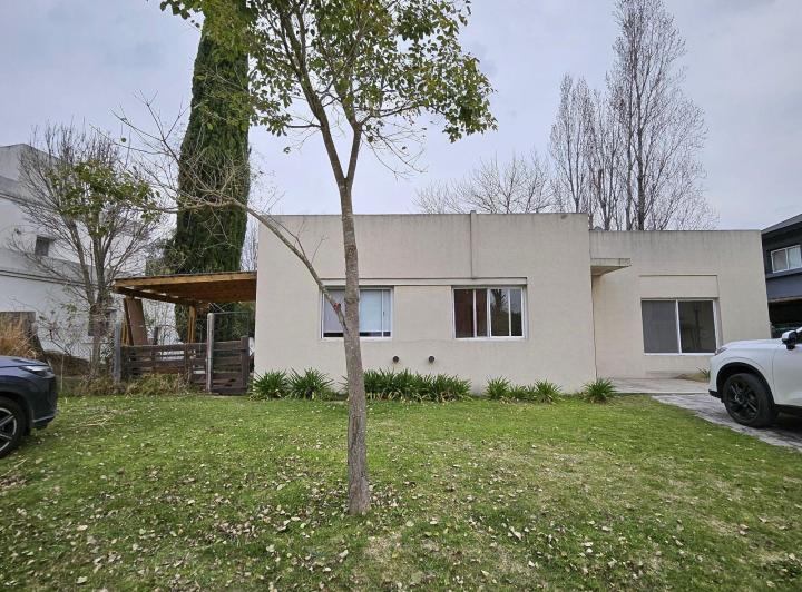Casa · 105m² · 3 Ambientes