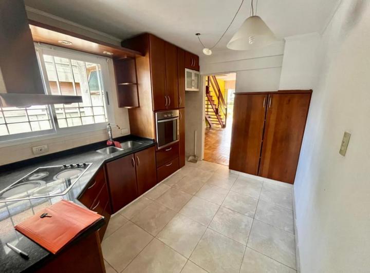Casa · 90m² · 4 Ambientes · 1 Cochera