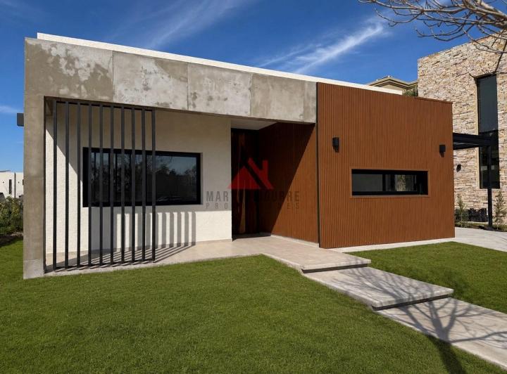 Casa · 145m² · 4 Ambientes · 1 Cochera