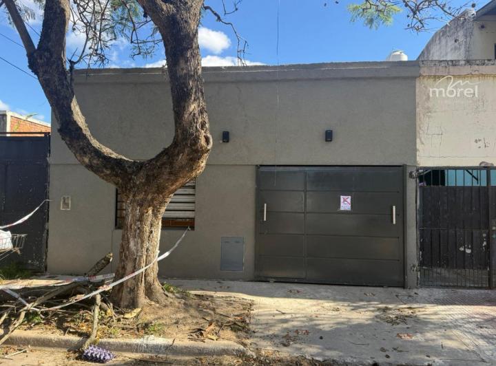 Casa · 65m² · 2 Dormitorios · 1 Cochera
